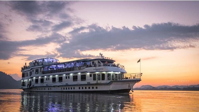 What To Do In Guwahati For A day in resorts. river cruise